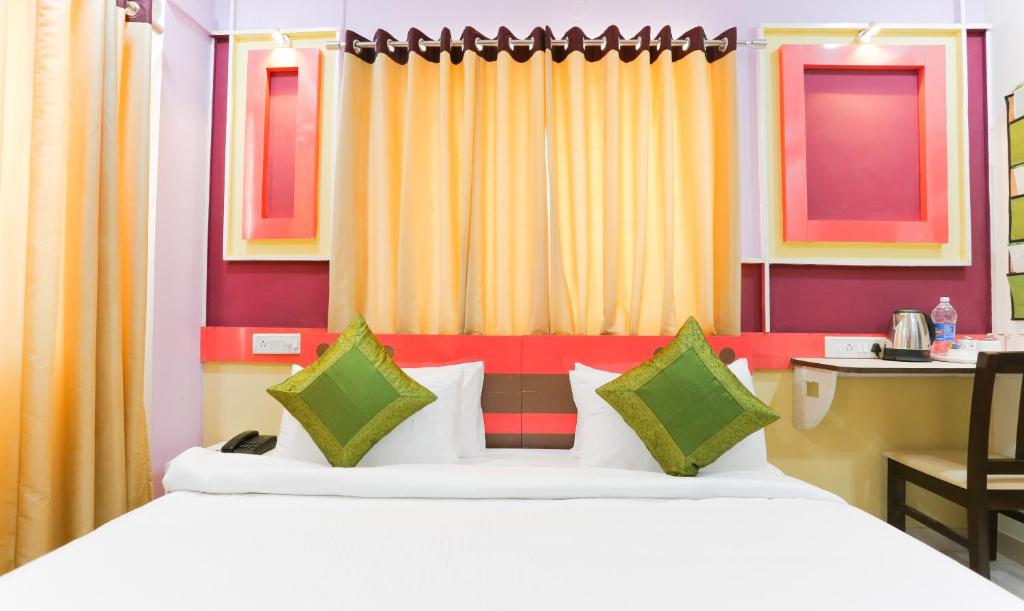 Двухместный ([Sanitized] Standard Double or Twin Room), Treebo Worldtree Bellandur