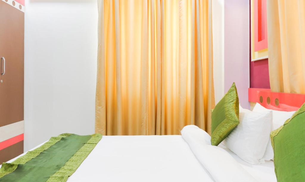 Двухместный ([Sanitized] Standard Double or Twin Room), Treebo Worldtree Bellandur