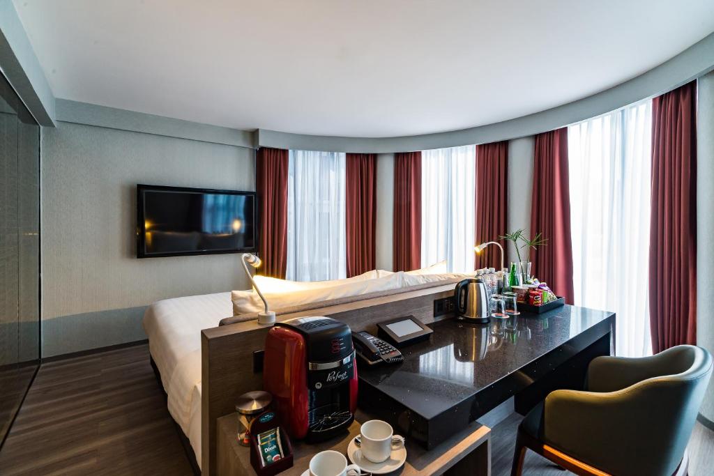 Сьюит (Номер «Премьер» Curve), Citrus Grande Hotel Pattaya by Compass Hospitality