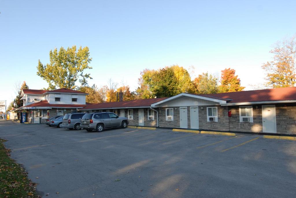 Kings Inn Orillia photo 1