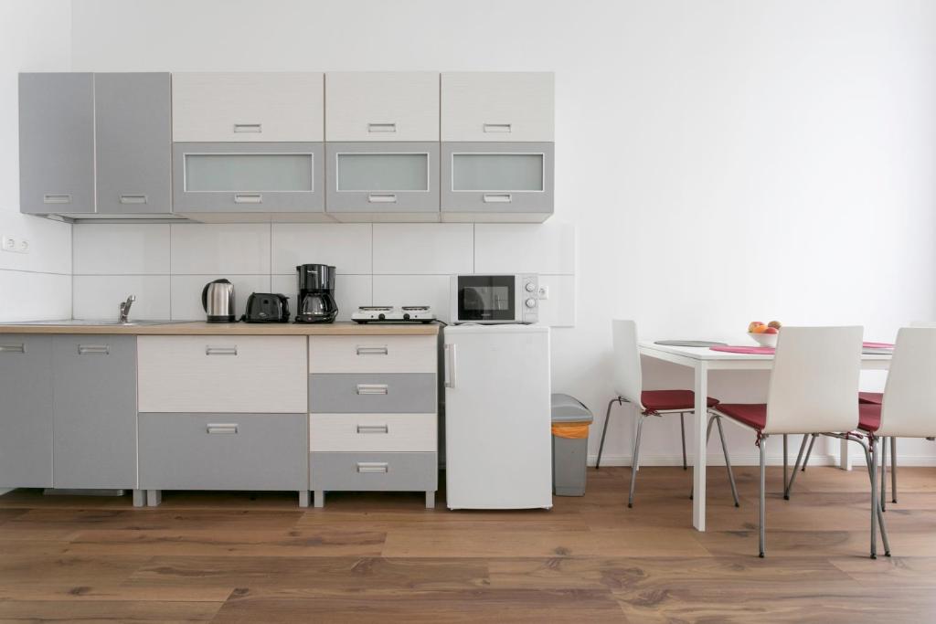 Family Studio Apartment for 4 photo 2