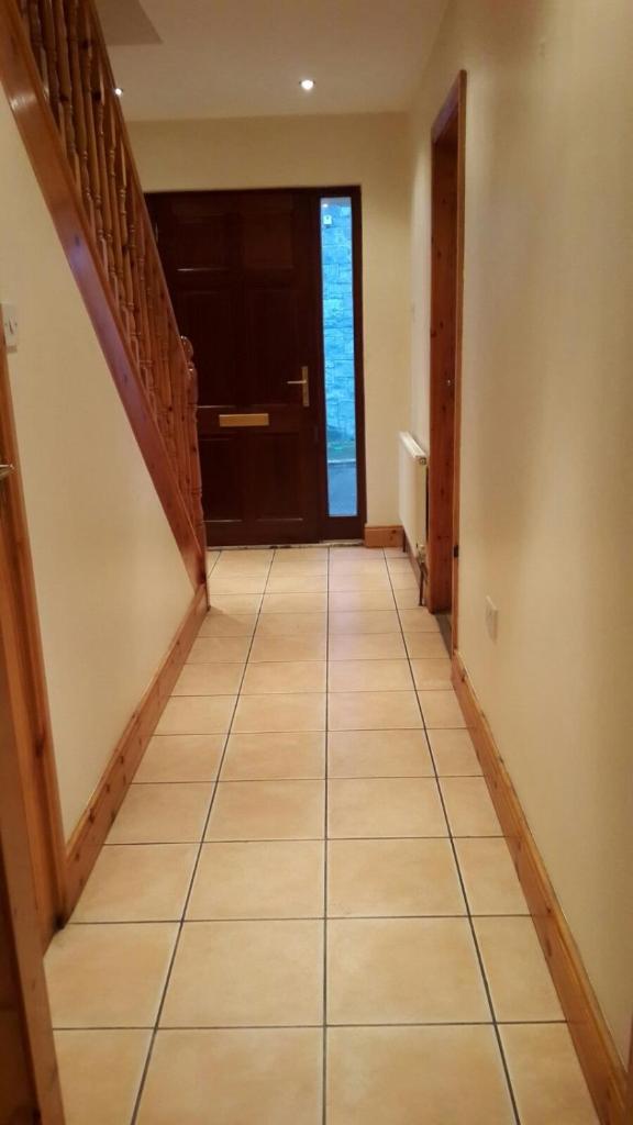 Townhouse 4 Barrow Lane photo 3