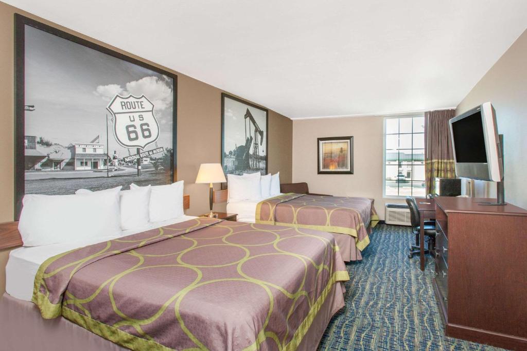 Super 8 by Wyndham Oklahoma City photo 4