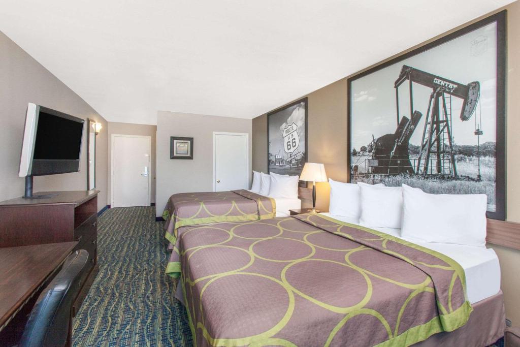 Super 8 by Wyndham Oklahoma City photo 3