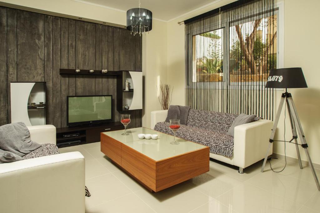 Glaros Beach Apartment photo 2