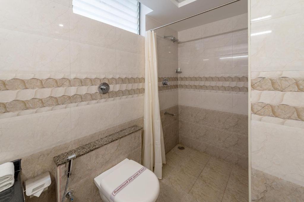 Двухместный ([Sanitized] Standard Double or Twin Room), Treebo Raj Premier