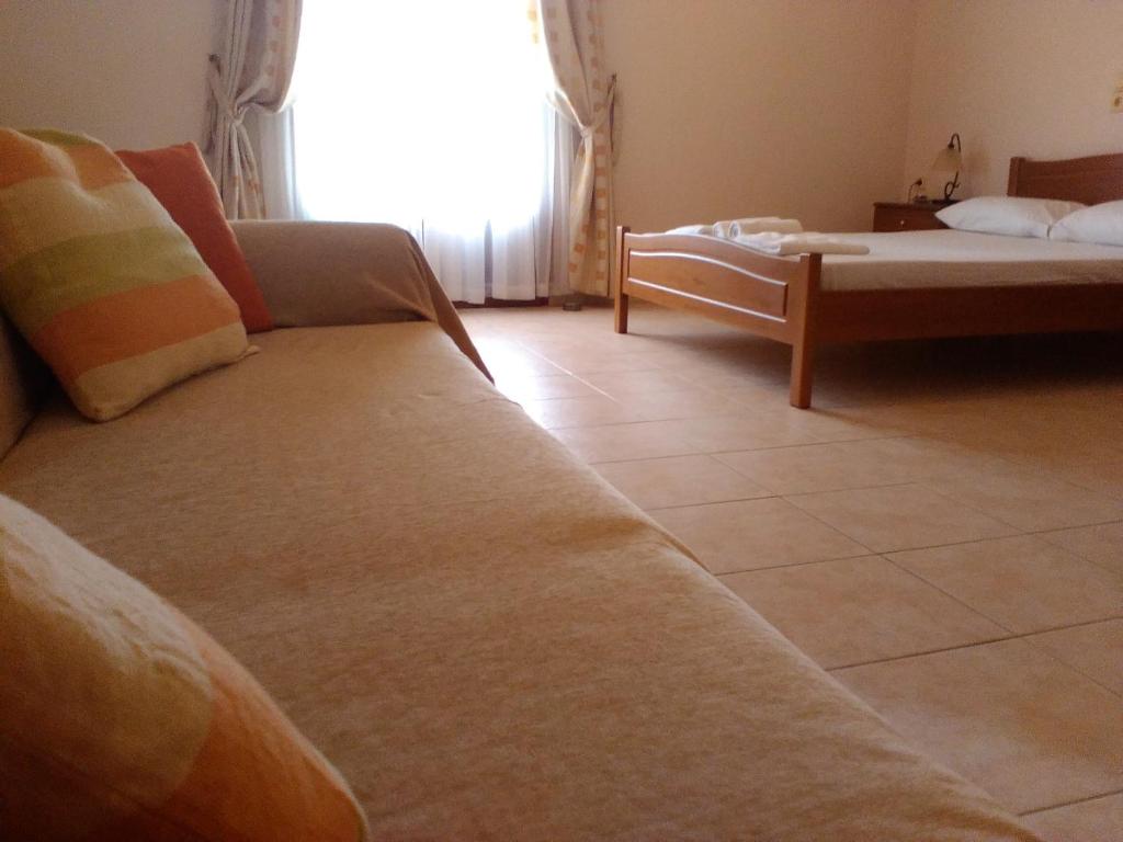 Maridatis Apartments photo 2