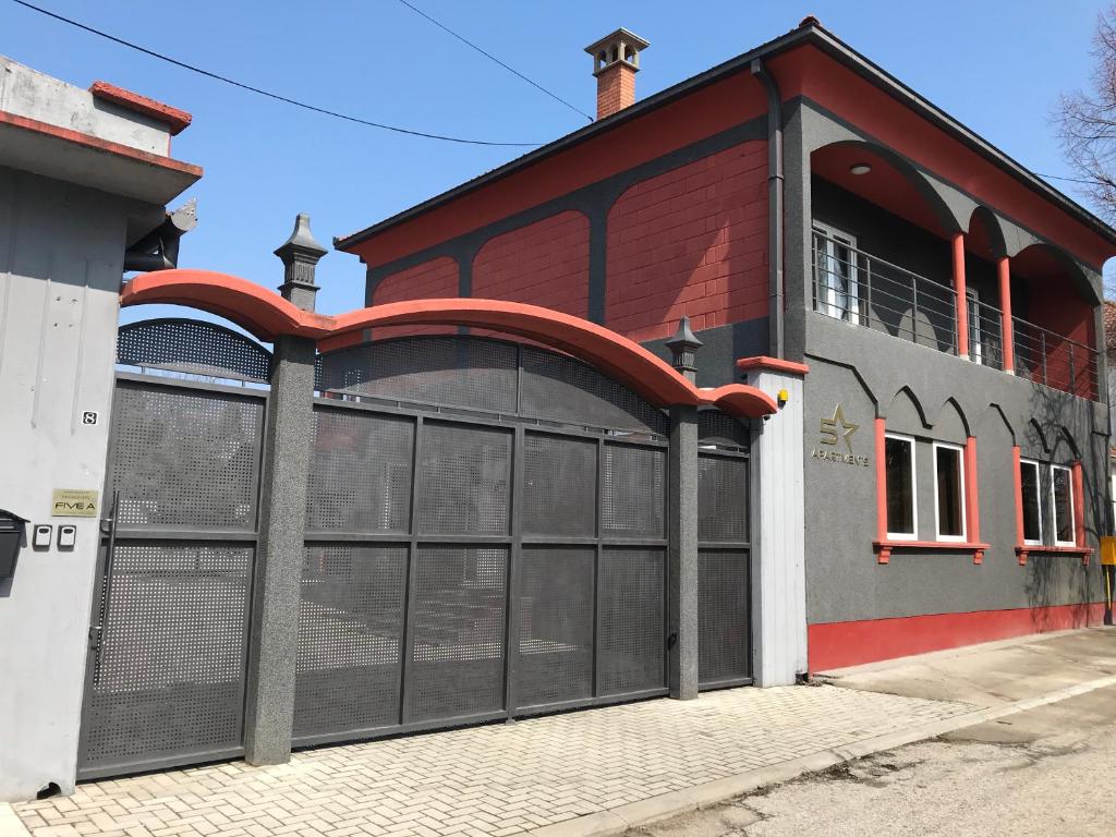 Five Apartments photo 2