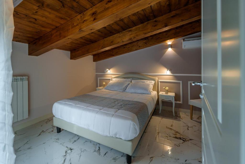 Marie Claire Apartments & Spa photo 4