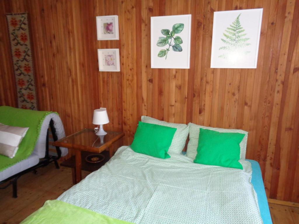 Uroczy Domek Z Ogrodem I Tarasem photo 4