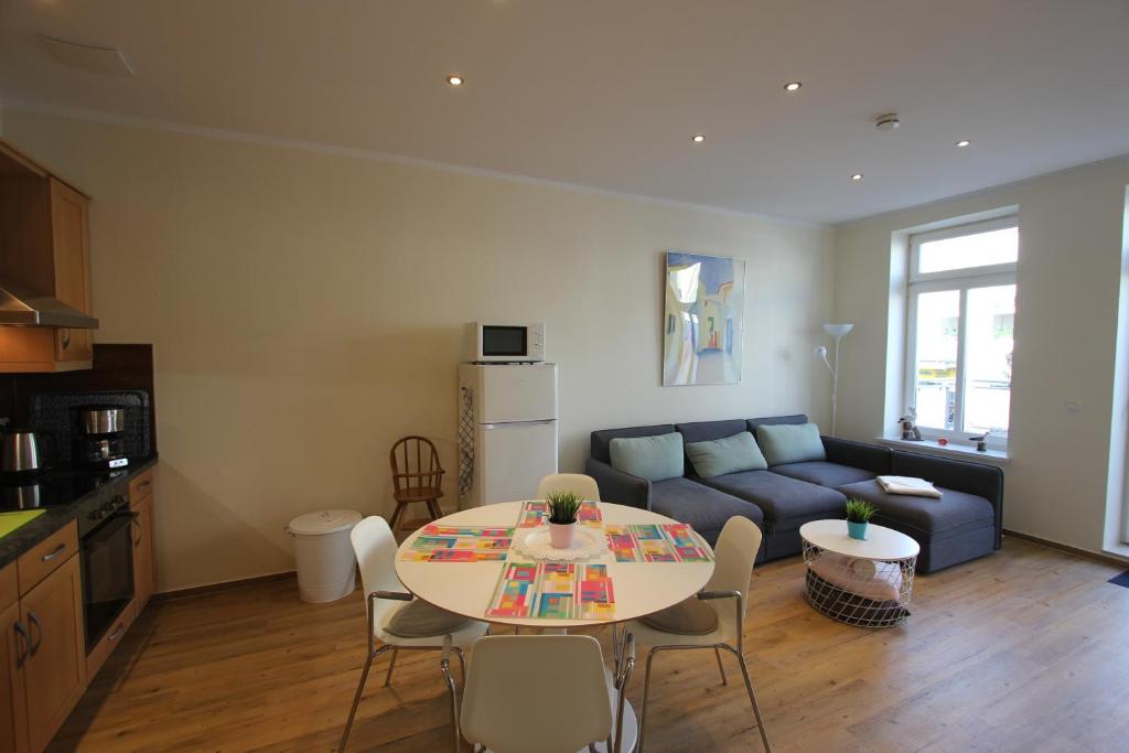Ferienwohnung in Warnemünde, Friedrich-Franz-Straße 11 photo 1