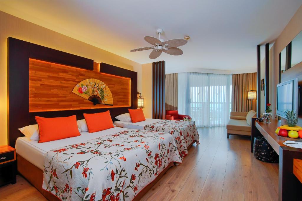 Limak Lara Deluxe Hotel & Resort Antalya photo 3