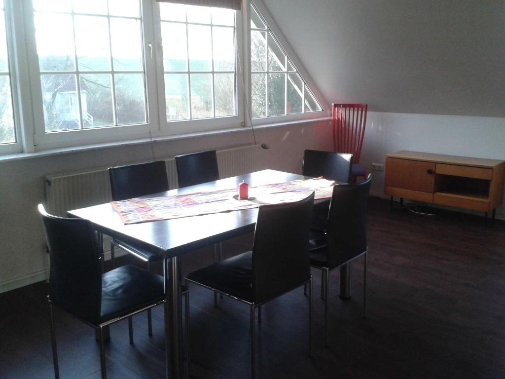 Luxuswohnung, 90 qm, Balkon, beste Lage in Kollmar photo 4