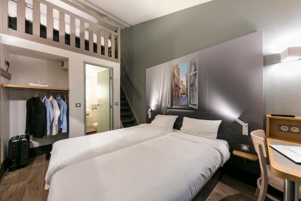 B&B HOTEL Toulouse Cité de l'Espace Mouchotte photo 2