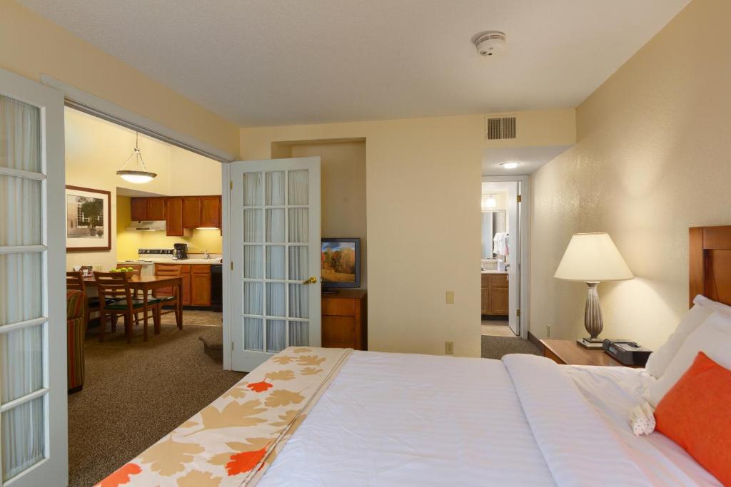 Residences at Daniel Webster - Tap to explore photos