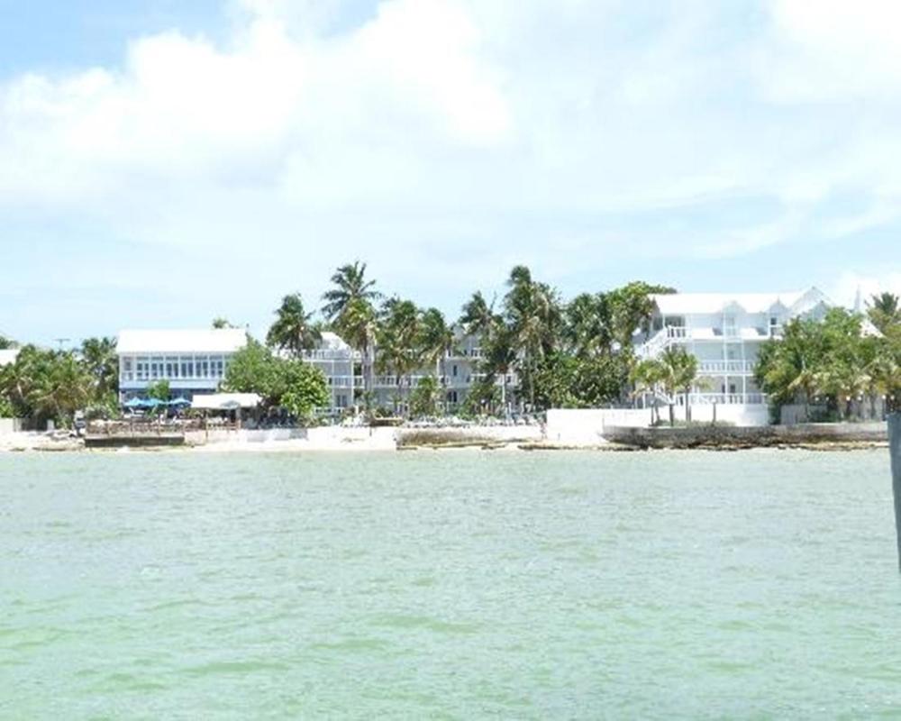 Coconut Beach Resort photo 3