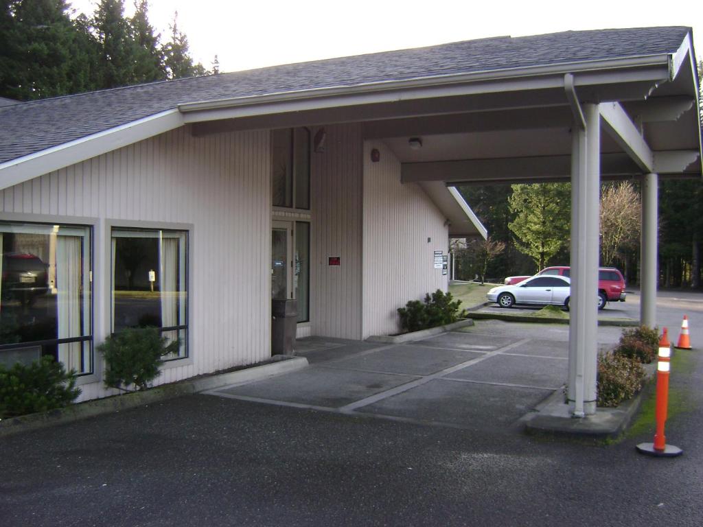 Edgewick Inn photo 1