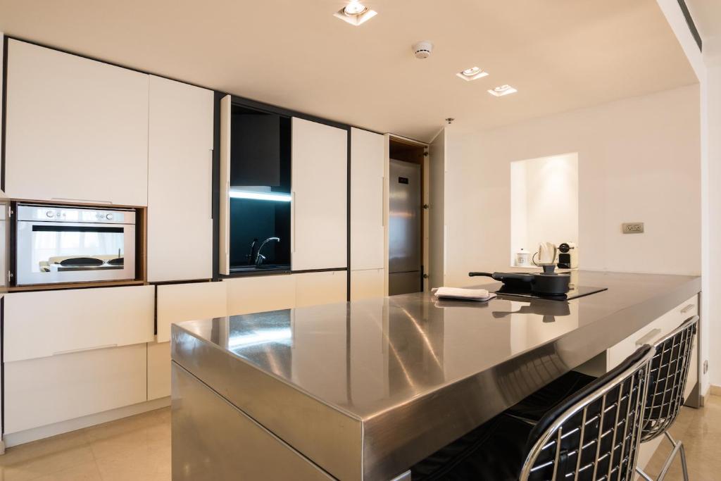 High Class Condo at Marina by FeelHome photo 2
