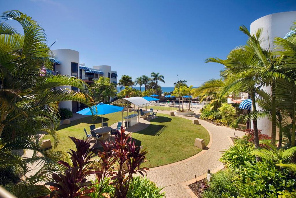 Headland Tropicana Resort photo 3