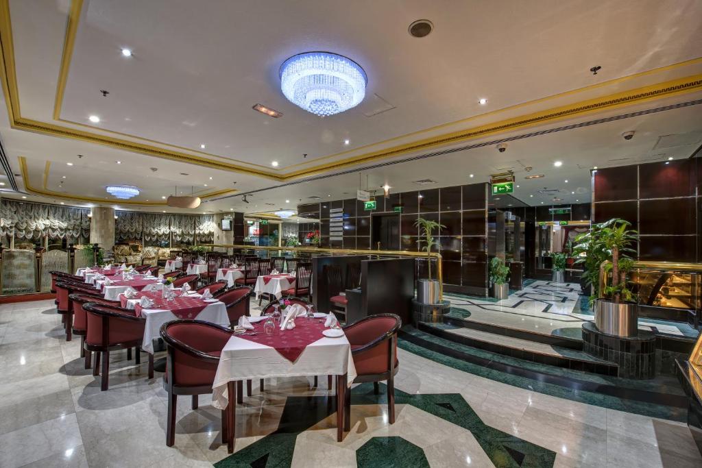 {
  "en-gb": "Comfort Inn Hotel Deira"
} photo 4