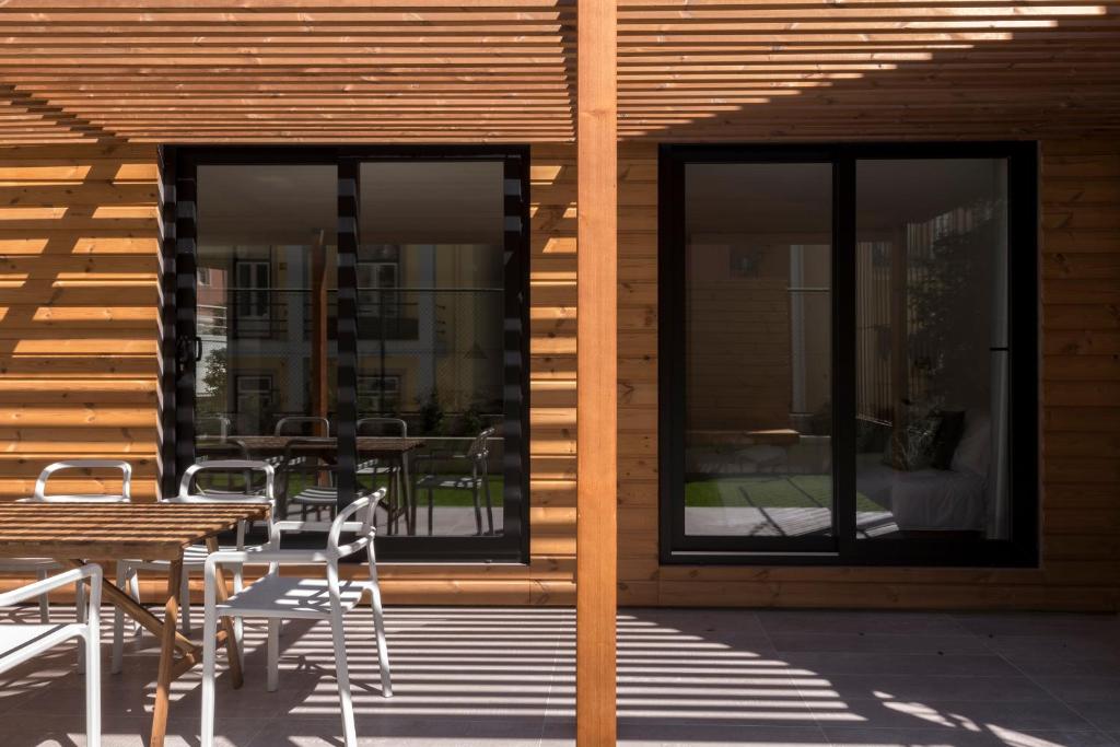 Апартаменты (Апартаменты с террасой), Lisbon Domus 74 by amcf