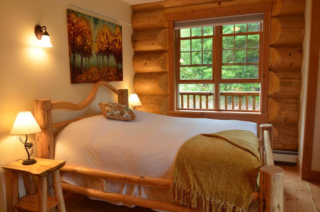 Moberly Lodge photo 3