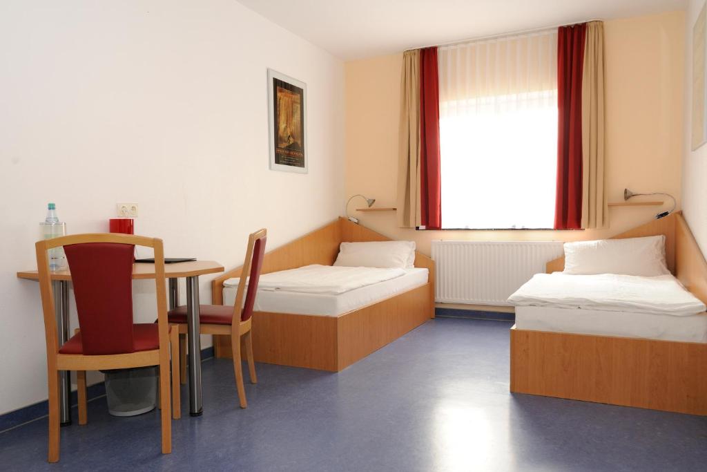 Двухместный (Двухместный номер с 2 отдельными кроватями), Sporthotel Borussia Düsseldorf