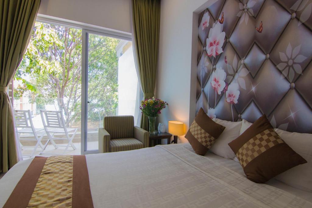Двухместный (Двухместный номер с 1 кроватью и балконом), Duy Anh Hotel