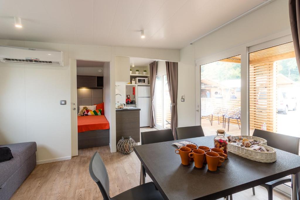 Diana & Josip Mobile Homes photo 4