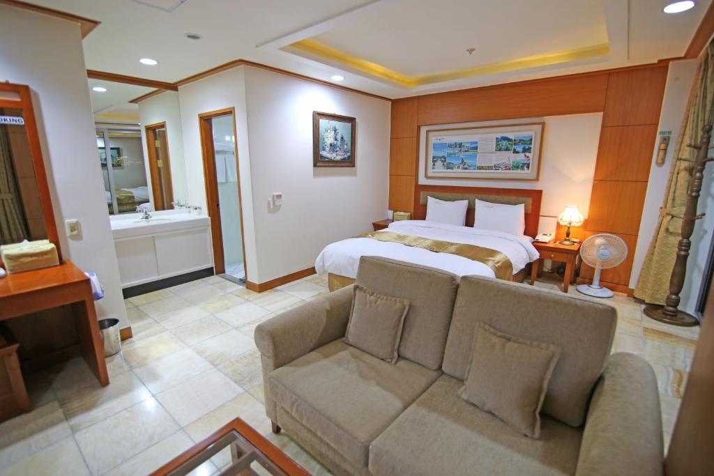 Geoje Island Hotel photo 2