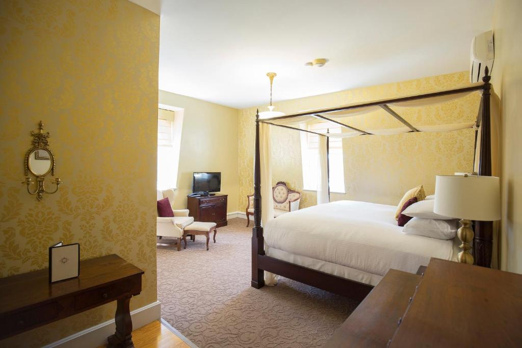 Queen Anne Inn photo 4