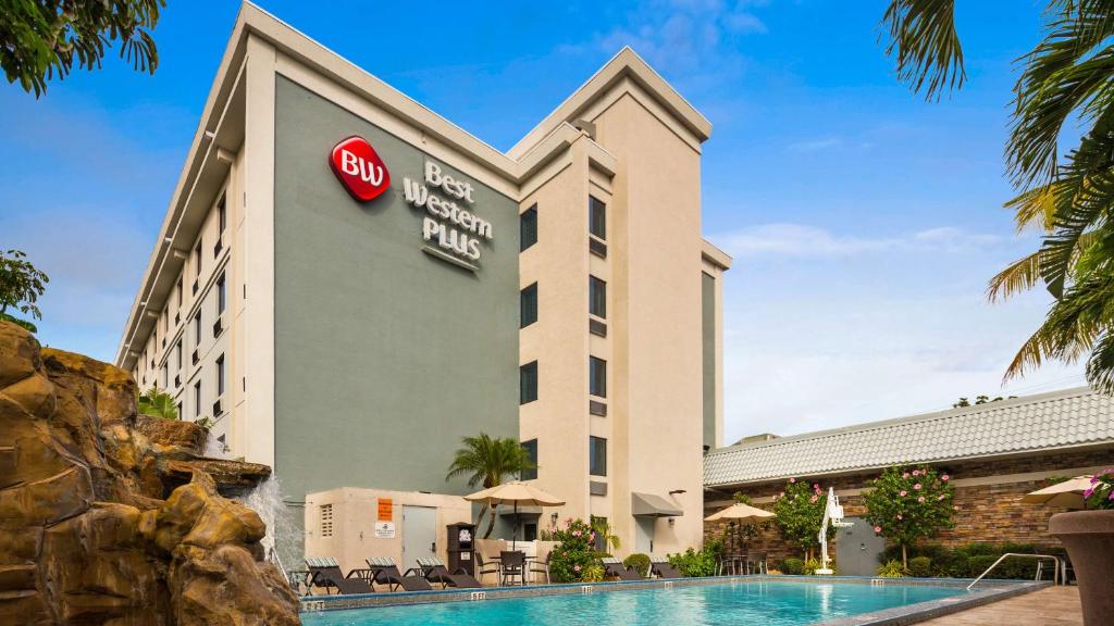 Best Western Plus Hollywood/Aventura image