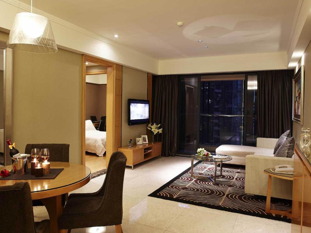Апартаменты (Бутик-апартаменты с 2 спальнями — 2 завтрака), Dan Executive Apartment
