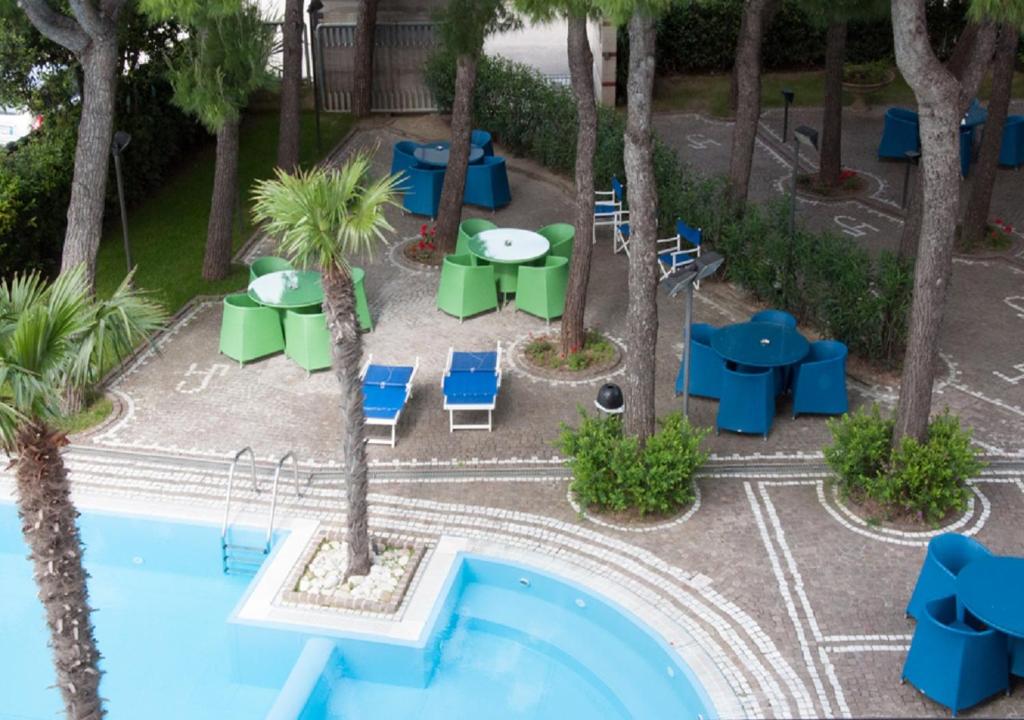 Hotel Sporting photo 1