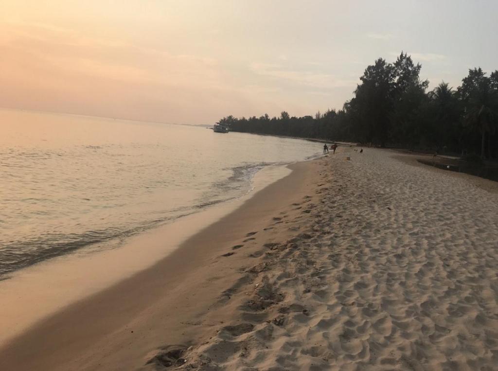 Golden Topaz Phu Quoc Resort