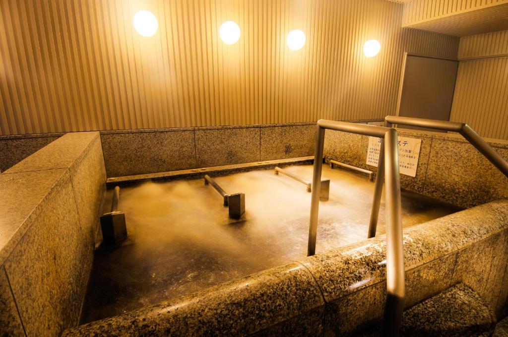 Super Hotel Osaka Natural Hot Springs photo 2