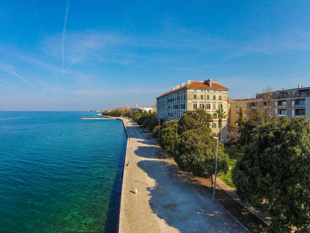 Lux Zadar No.6 photo 3