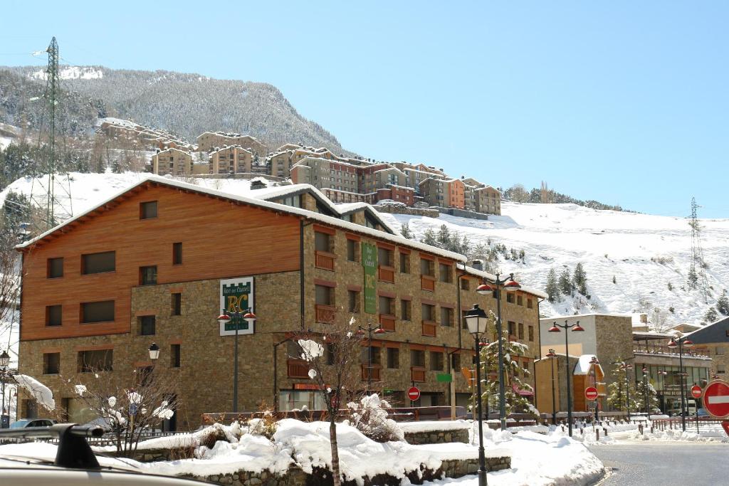 {
  "en-gb": "Apartamentos Turísticos Roc Del Castell"
}