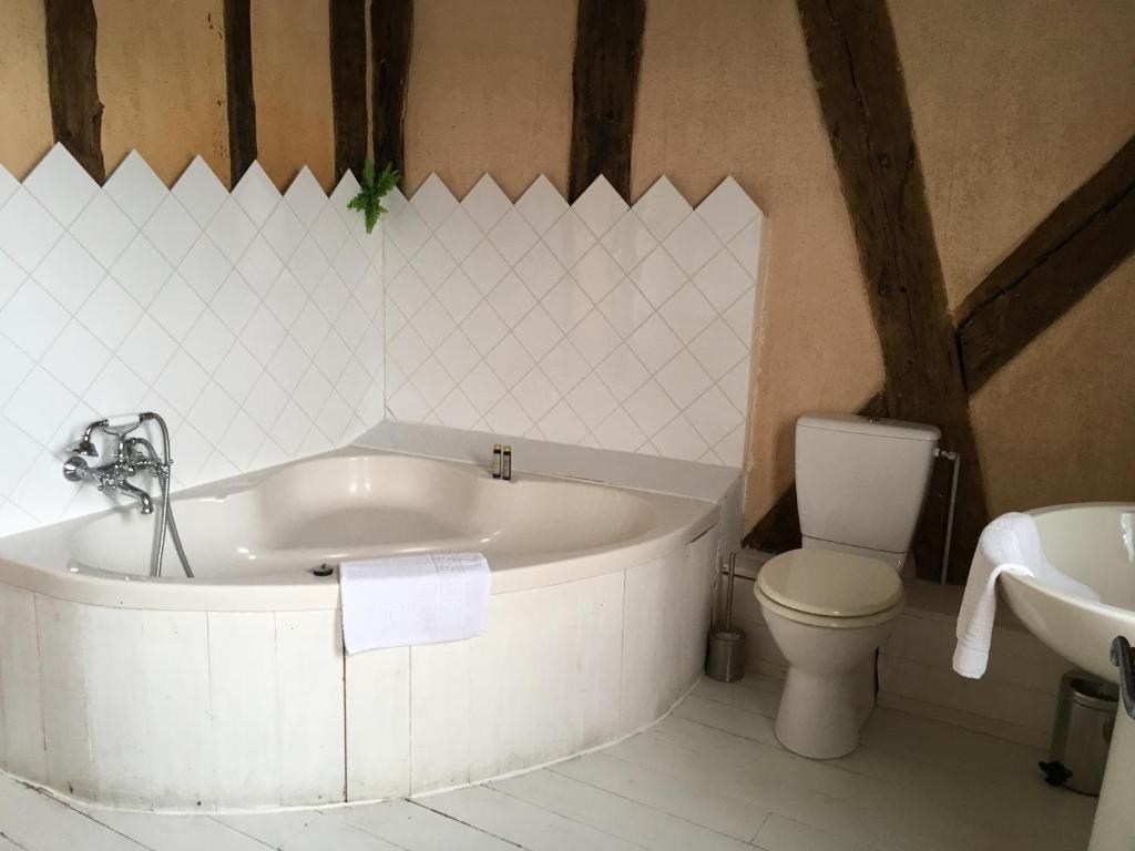 Villa La Roseraie avec accès piscine Hôtel La Roseraie photo 4