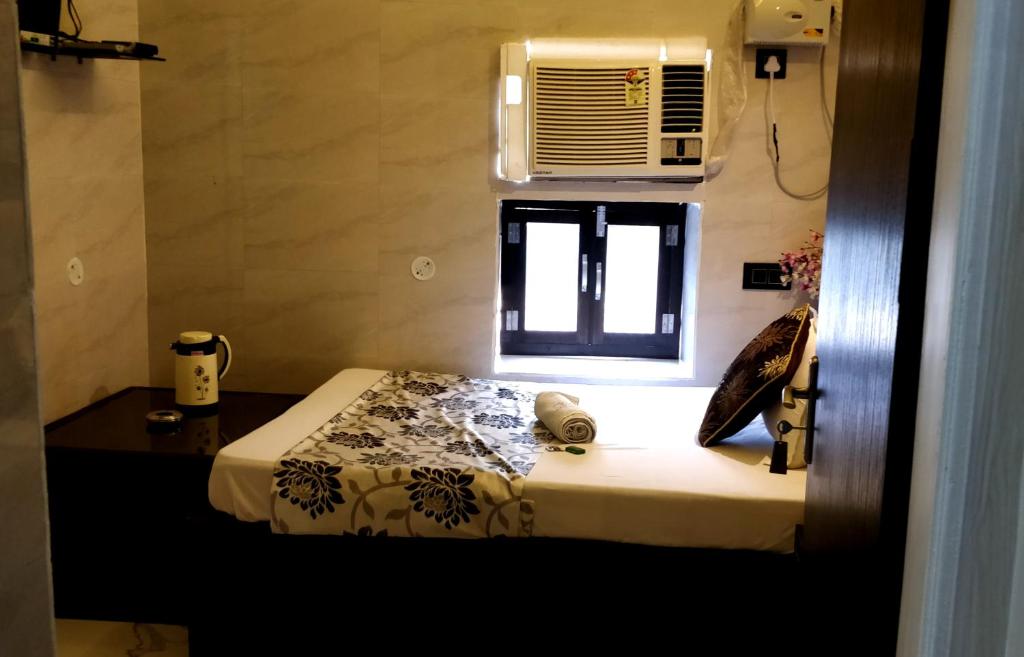 Одноместный (Улучшенный одноместный номер), City Hotel