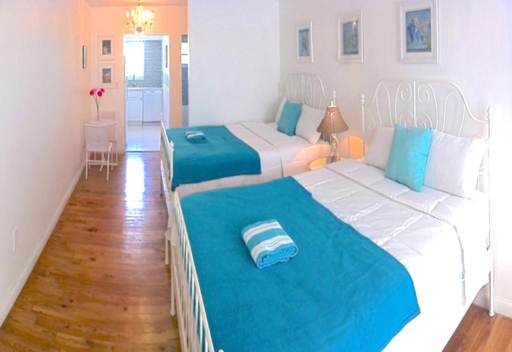 Bikini Lodge image