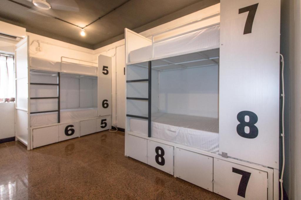 Backpacker Cowies photo 3