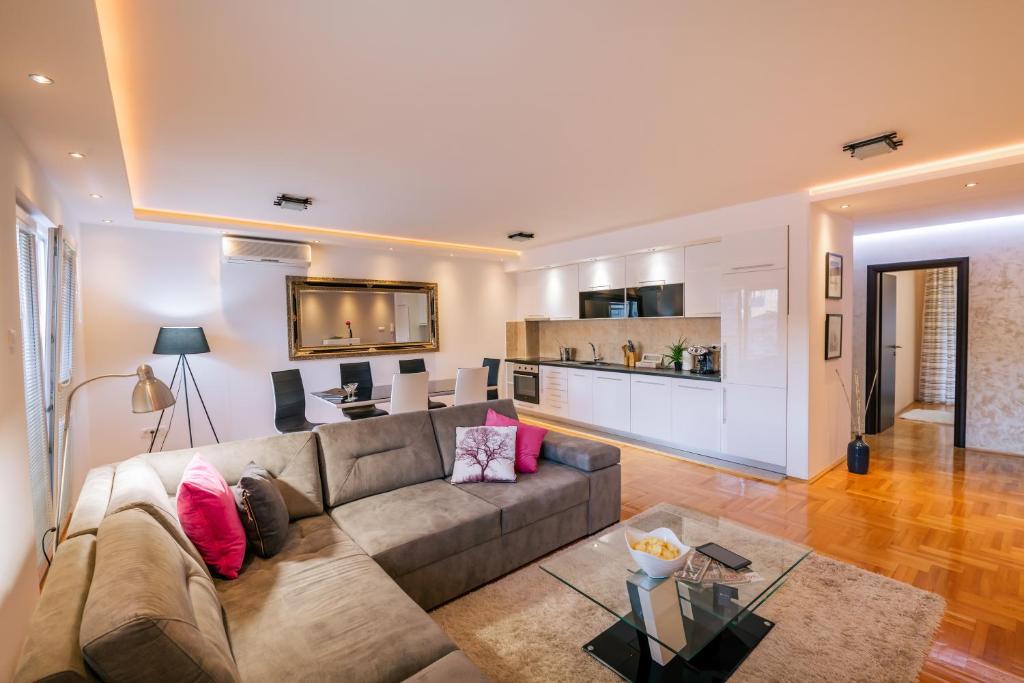 Апартаменты (Улучшенные апартаменты), Apartments Danigo