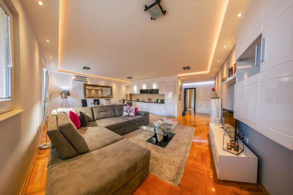 Апартаменты (Улучшенные апартаменты), Apartments Danigo