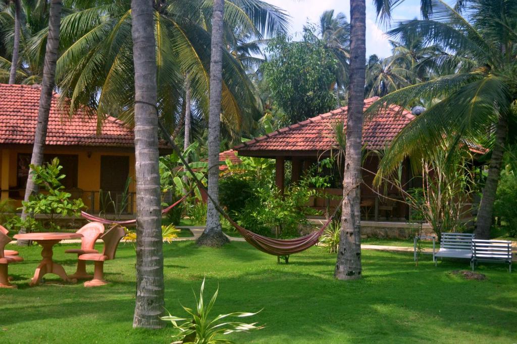 Puetz Travels Beach Resort photo 1