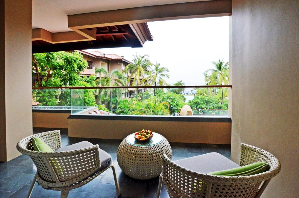 Сьюит (Люкс «Премьер» с видом на океан), Hotel Nikko Bali Benoa Beach