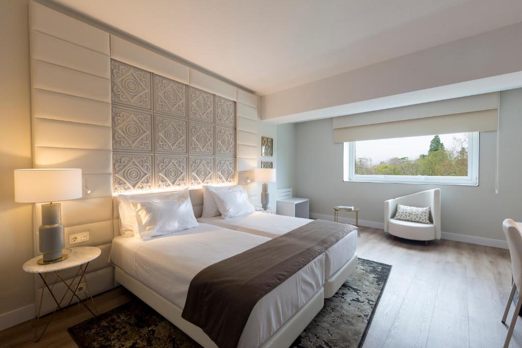 Hotel Tres Reyes Pamplona photo 2