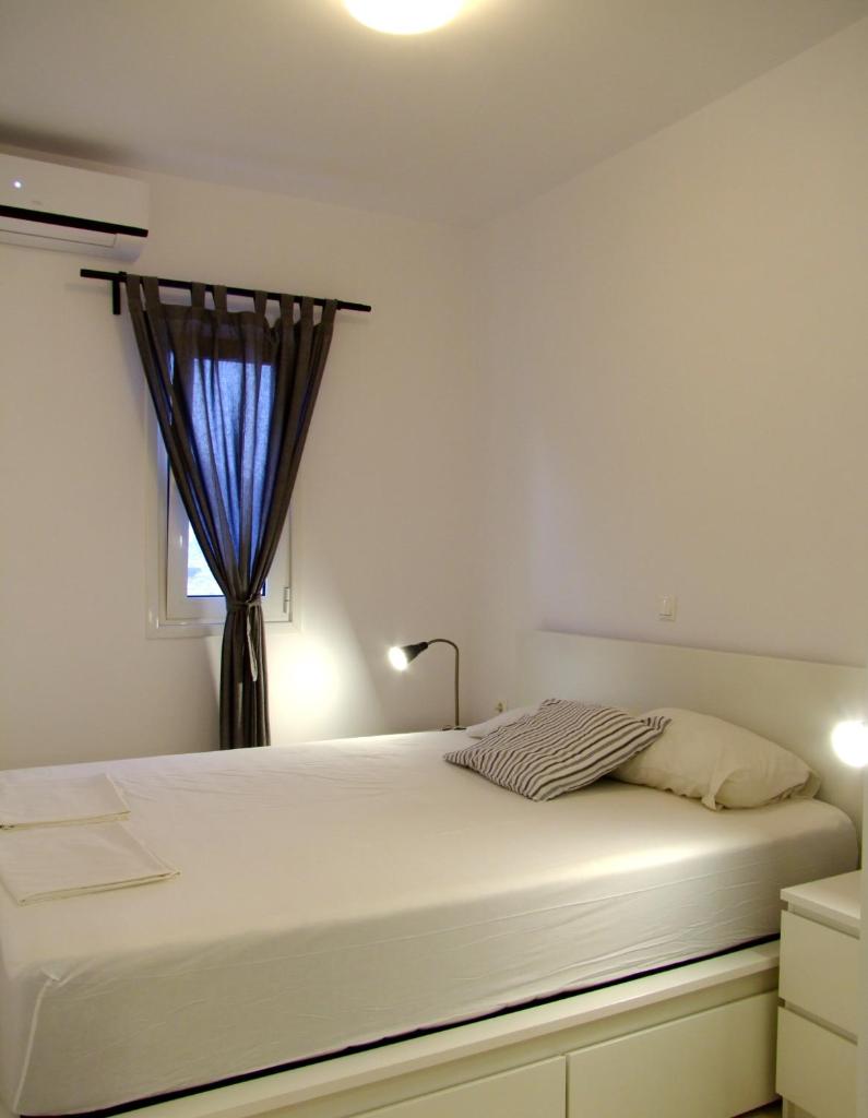 Helios Studios & Apartments photo 3