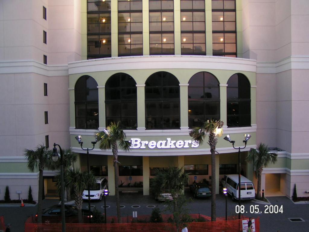 JeffsCondos - 3 Bedroom - Breakers Resort photo 2