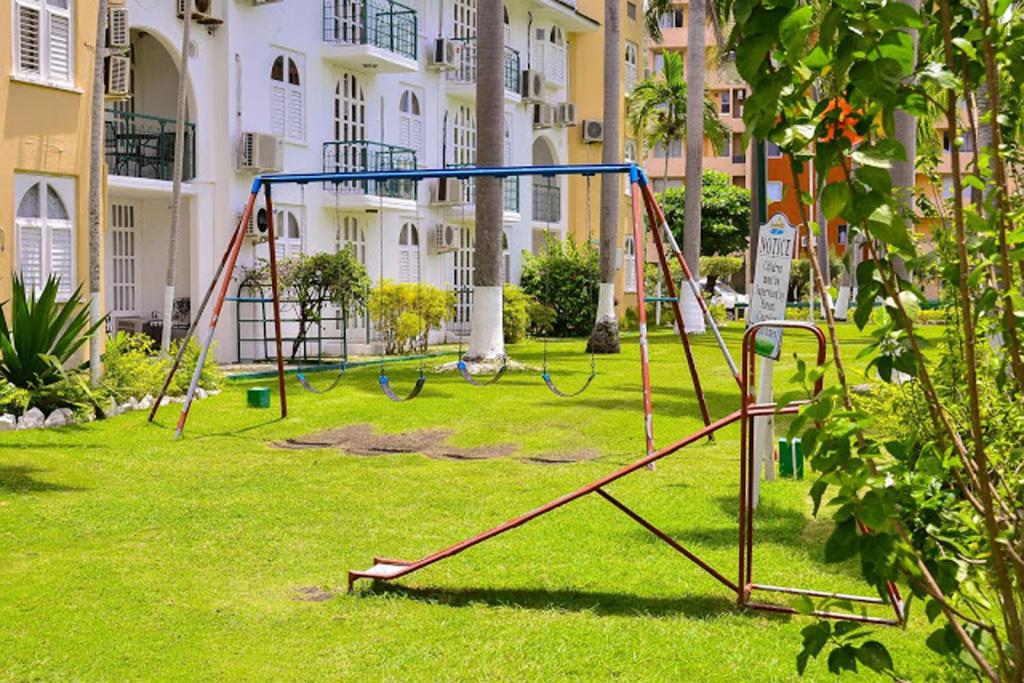 Sunkissed Suites At Sandcastles photo 1